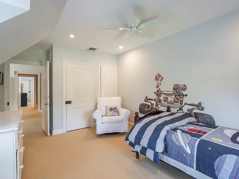 601 Harriton Rd — Photo 39