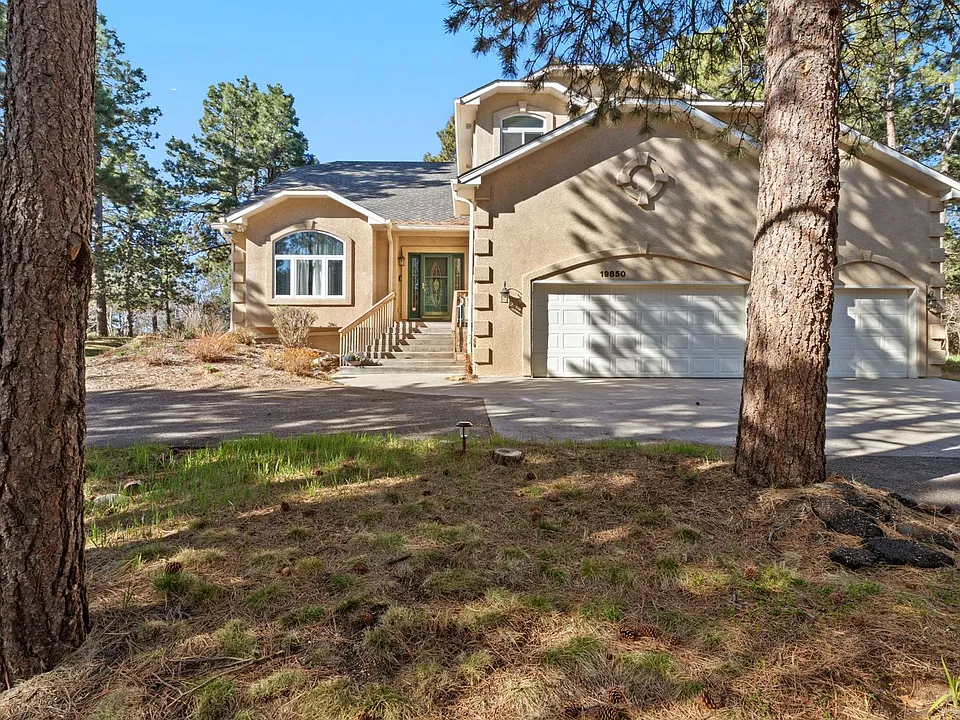 19850 Indian Summer Ln