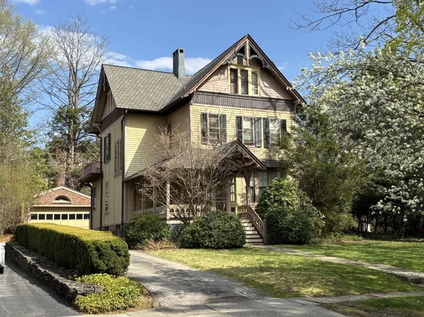 37 Garfield Place, Poughkeepsie, NY 12601