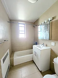 Rented by R New York