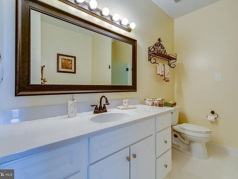 6561 Grange Ln #303 — Photo 19