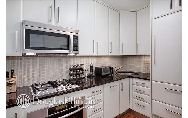 Sold by Douglas Elliman | media 3