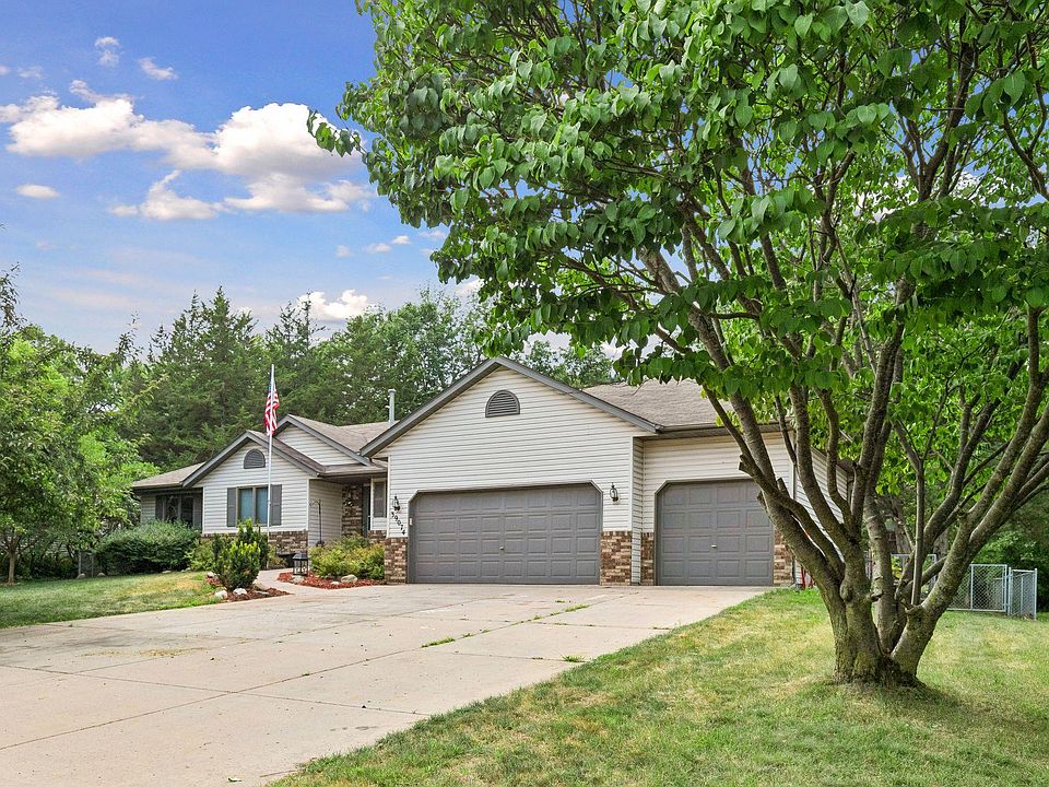 1st image of 39074 Riverside Ct