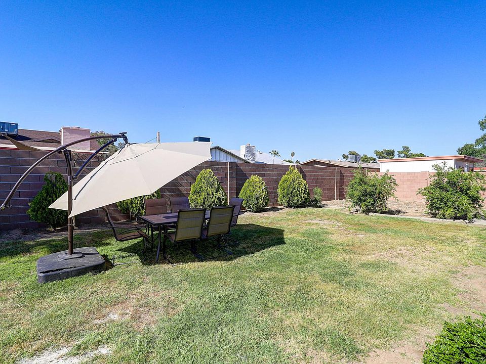1st image of 4720 W Poinsettia Dr