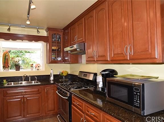 3rd image of 24142 Friar St