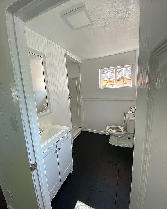 2nd image of 109 Nancy Pl