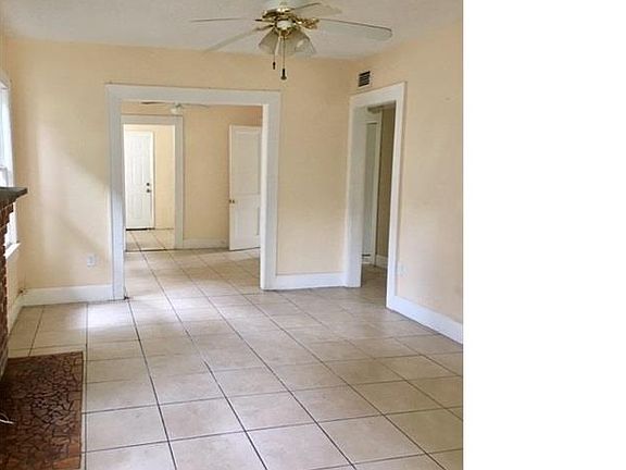 4th image of 726 35th Ave S