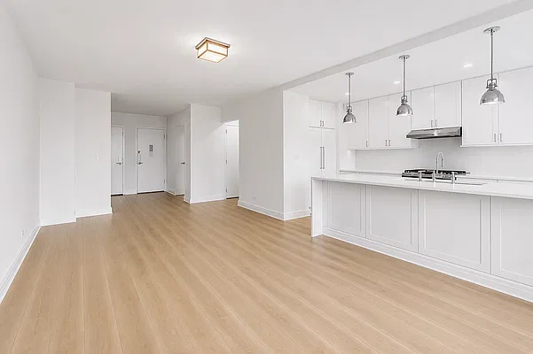 Living room, photo 1