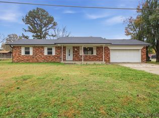 101 E Corporation St, Henryetta, OK 74437