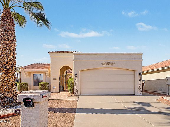 2nd image of 10526 E BELLFLOWER Drive
