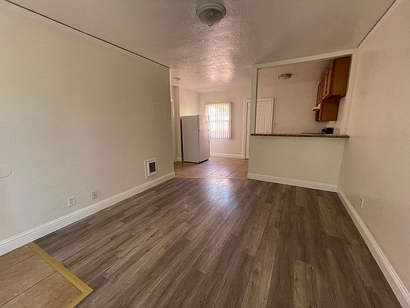 2nd image of 6114 Foothill Blvd #C