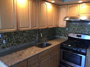 123 Clark Ave, Chelsea, MA 02150