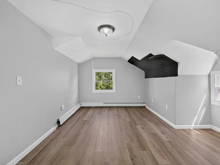 437 7th Ave #R2 — Photo 11