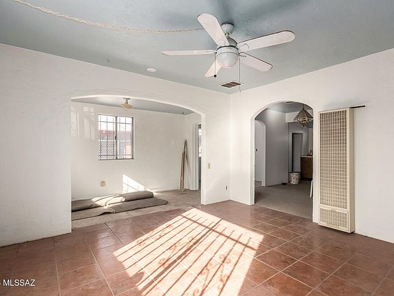 5th image of 3649 S Bronson Ave