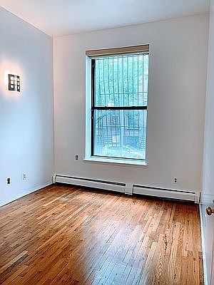 3rd image of 57 W 126th St APT 1