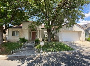 1092 E Pennsylvania Ave, Fresno, CA 93720