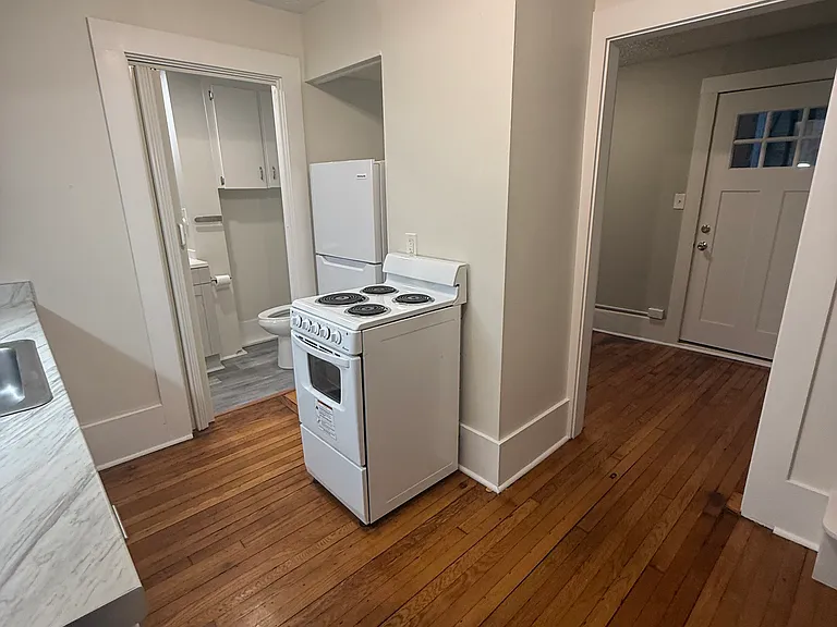 59 Washington St #1 — Photo 4
