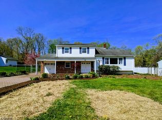 93 Drake Rd, Somerset, NJ 08873