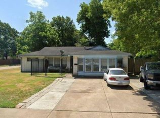 1303 Saddle Rock Dr, Houston, TX 77088
