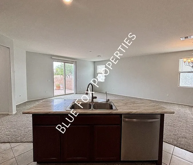 8518 W Pelican Pl — Photo 10