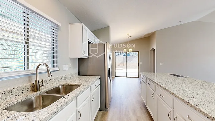 12834 W Sweetwater Ave — Photo 10