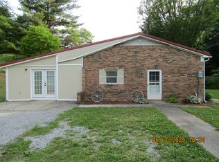 188 Squire Dr, Bastian, VA 24314