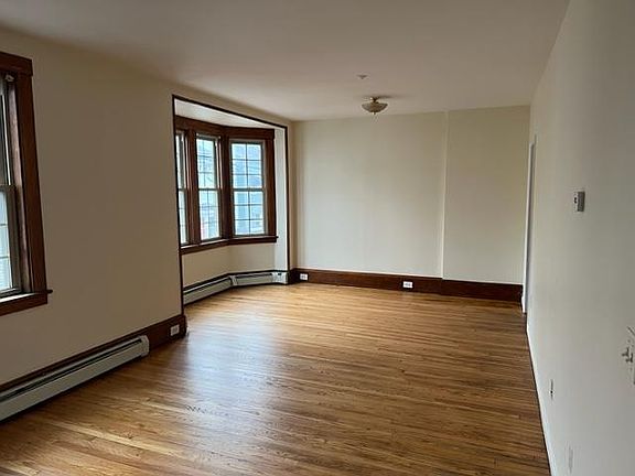 3rd image of 47 8th St #3