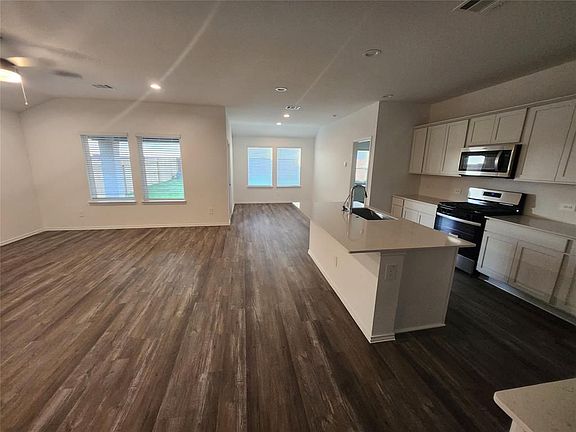 2nd image of 5049 Almond Terrace Dr