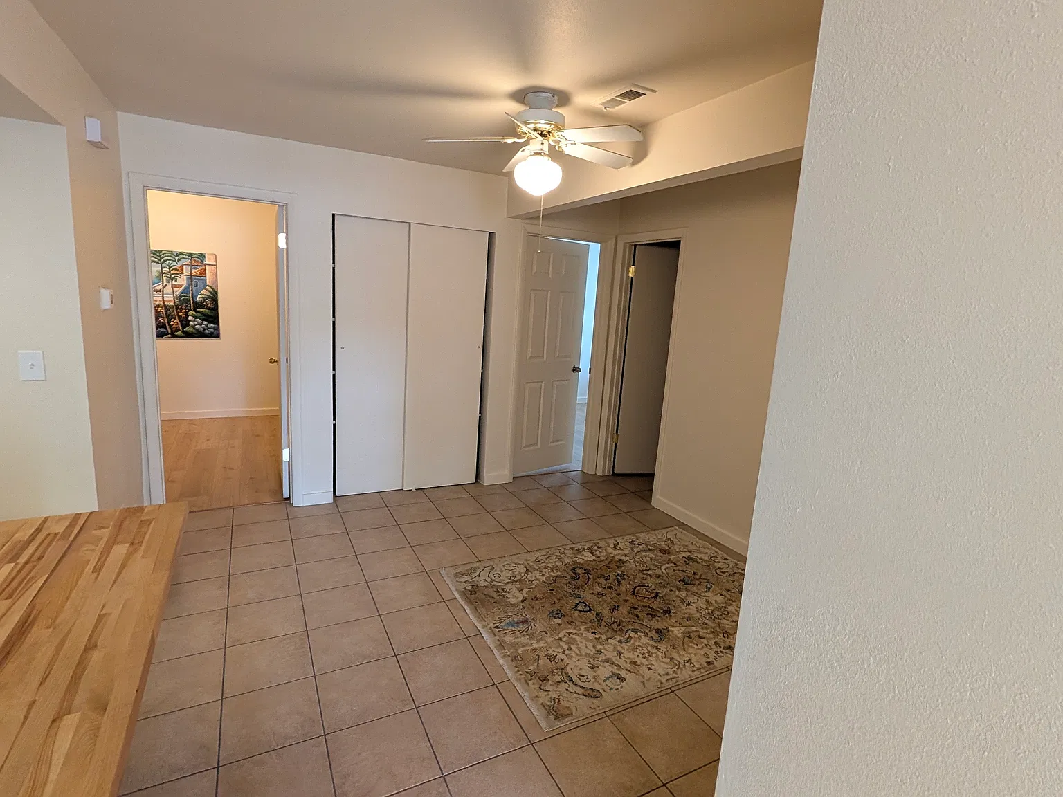 2 bed, 1100 sqft, $1,650 — Photo 4