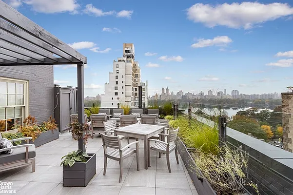 Sold by Brown Harris Stevens | media 26