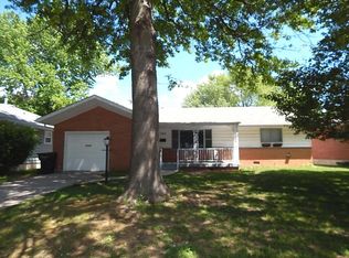 1932 S Delaware Ave, Springfield, MO 65804