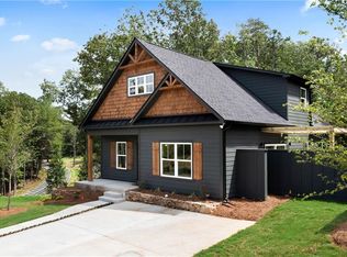 111 Red Cloud Walk, Waleska, GA 30183