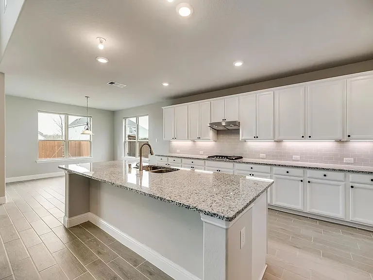 412 Winding Creek Ln — Photo 9
