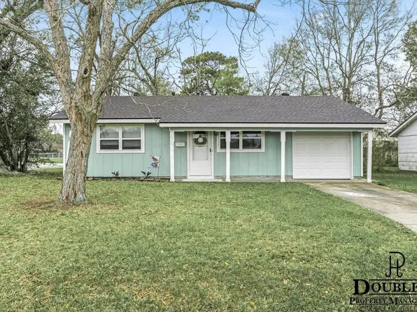 2434 Saba Ln, Port Neches, TX 77651