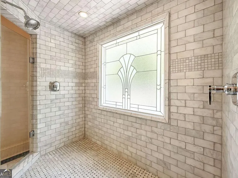 3511 Roxboro Rd NE — Photo 81