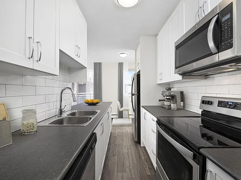 36 River Rd E — Photo 1