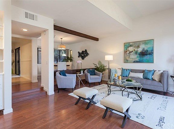 3rd image of 5159 Tyrone Ave