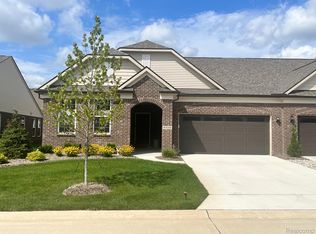 40629 Azalea Dr, Clinton Township, MI 48036
