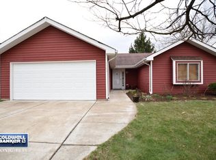 1162 Greensfield Dr, Naperville, IL 60563