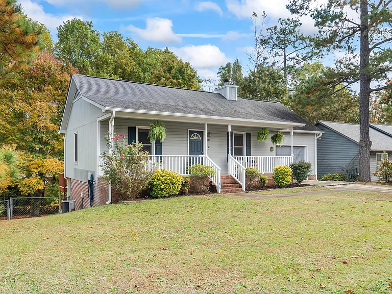 6804 Buttermere Dr — Photo 2