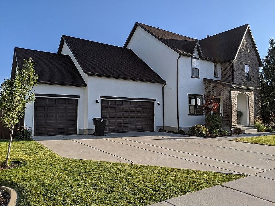2nd image of 1827 W Burke Ln