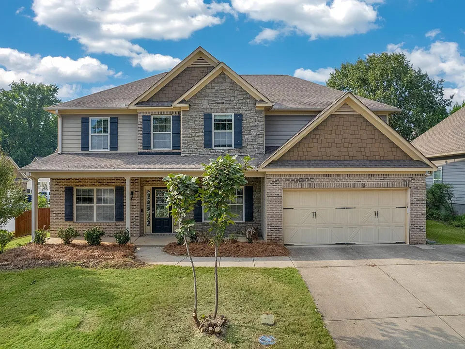 201 Raven Falls Ln