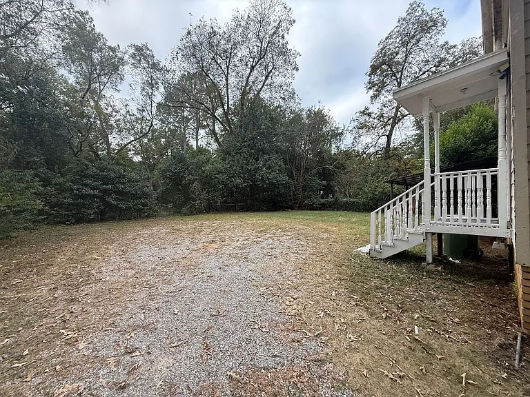 144 Clanton Ave — Photo 3