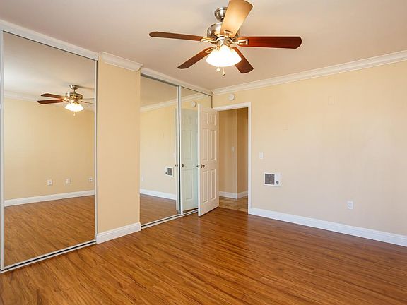 5th image of 4352 49th St APT 4