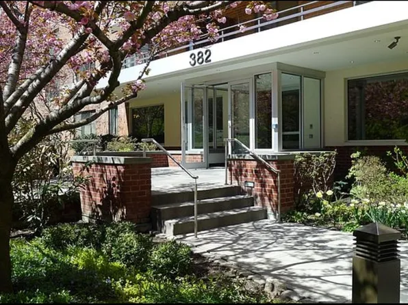 382 Central Park West image 1 of 16