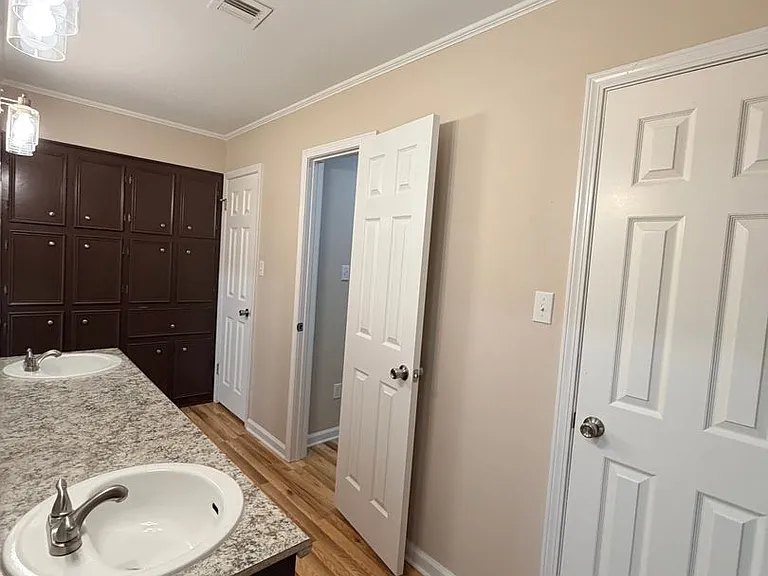 5047 Town North Dr — Photo 16