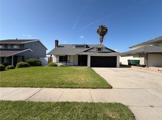385 Burr St, Corona, CA 92882