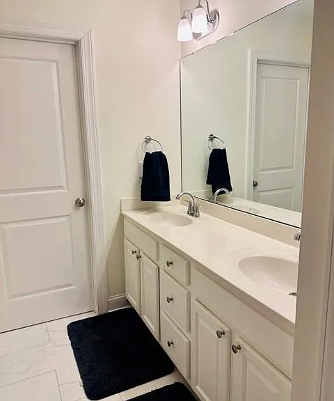 1835 Lela Ave — Photo 10