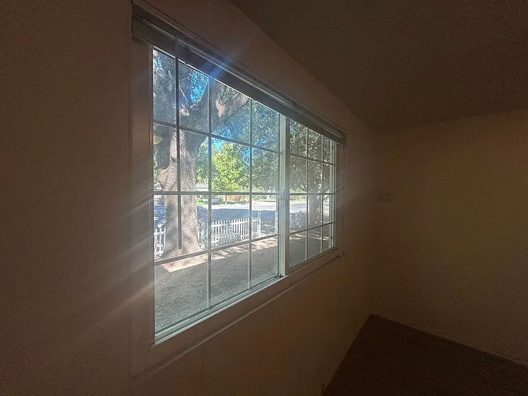 1163 Arcadian Ave — Photo 7