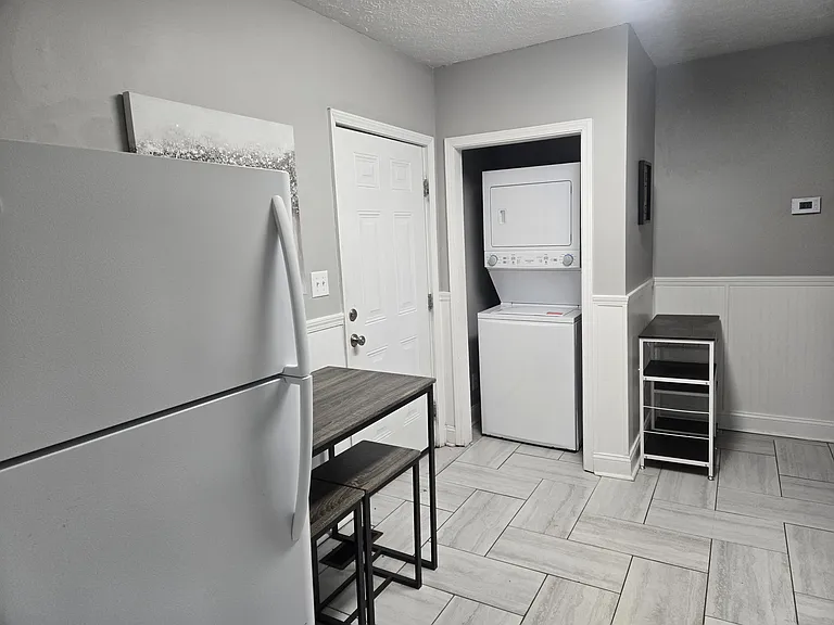 214 Country Club Ln #A — Photo 9